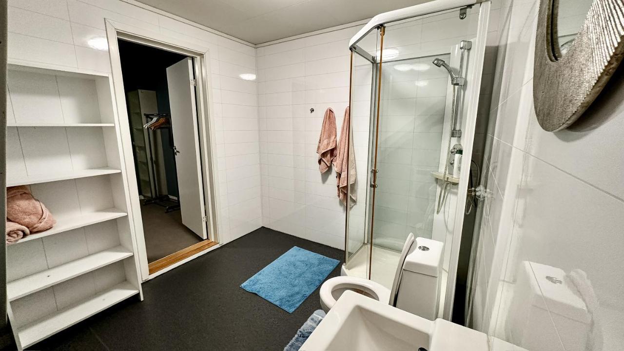 Puntsnes Apartmen Hjelmeland エクステリア 写真